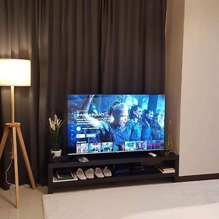 101 Newport Blvd C2 4F By Rechelle Nunag 帕赛 外观 照片